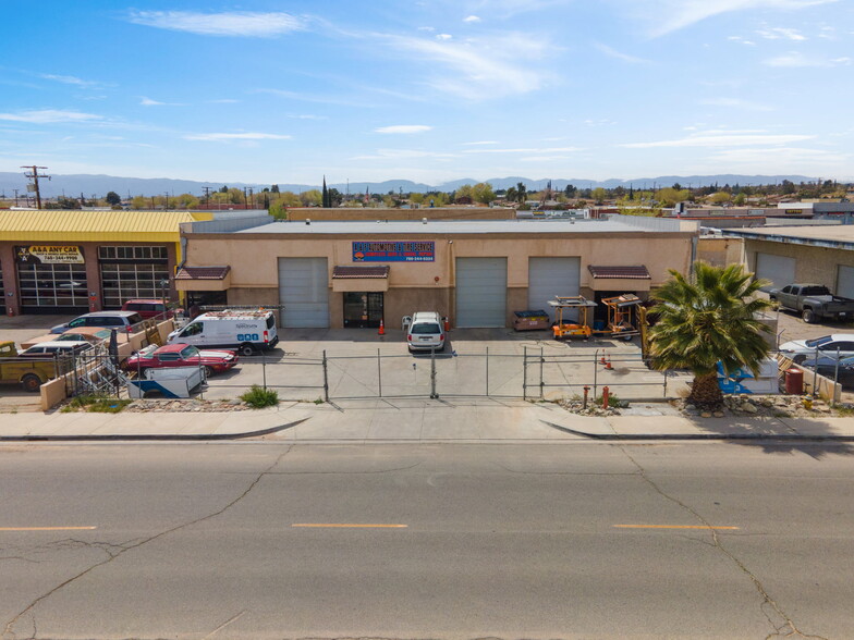 Primary Photo Of 16187 Yucca St, Hesperia Warehouse For Lease