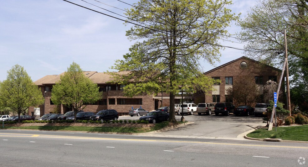 More Photos Of 2915-2917 Hunter Mill Rd, Oakton Medical For Sale