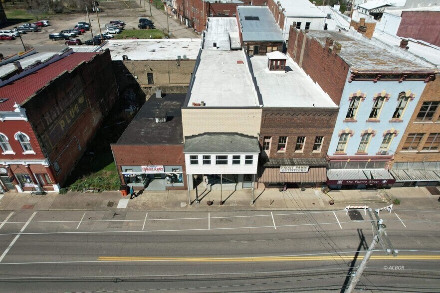 More Photos Of 116 W Main St, Pomeroy Flex For Sale