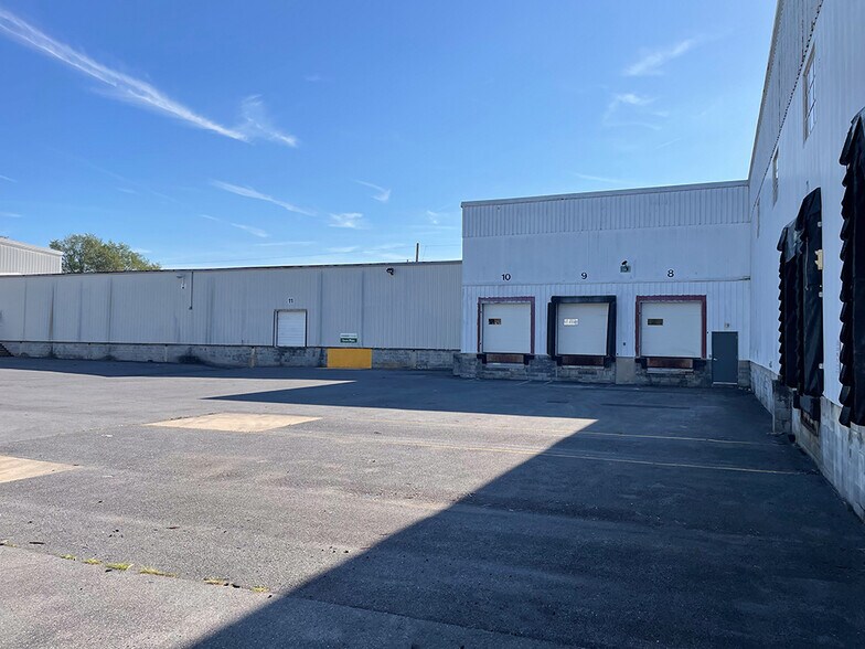 More Photos Of 19224 Longmeadow Rd, Hagerstown Distribution For Sale