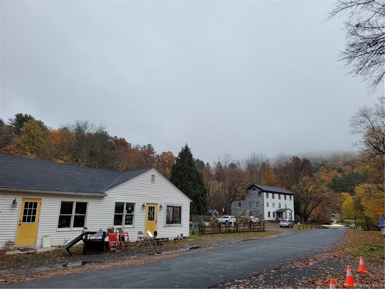 More Photos Of 12 River Rd, Barryville Apartments For Sale