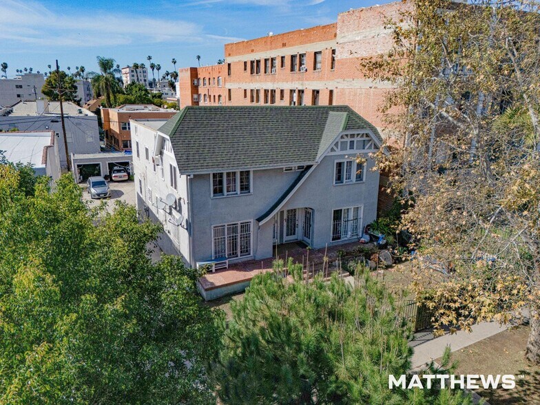More Photos Of 165 S Catalina St, Los Angeles Land For Sale