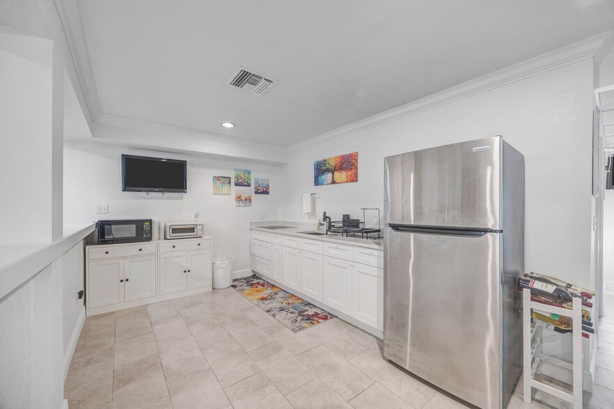 More Photos Of 826 W Shell Point Rd, Ruskin Land For Sale