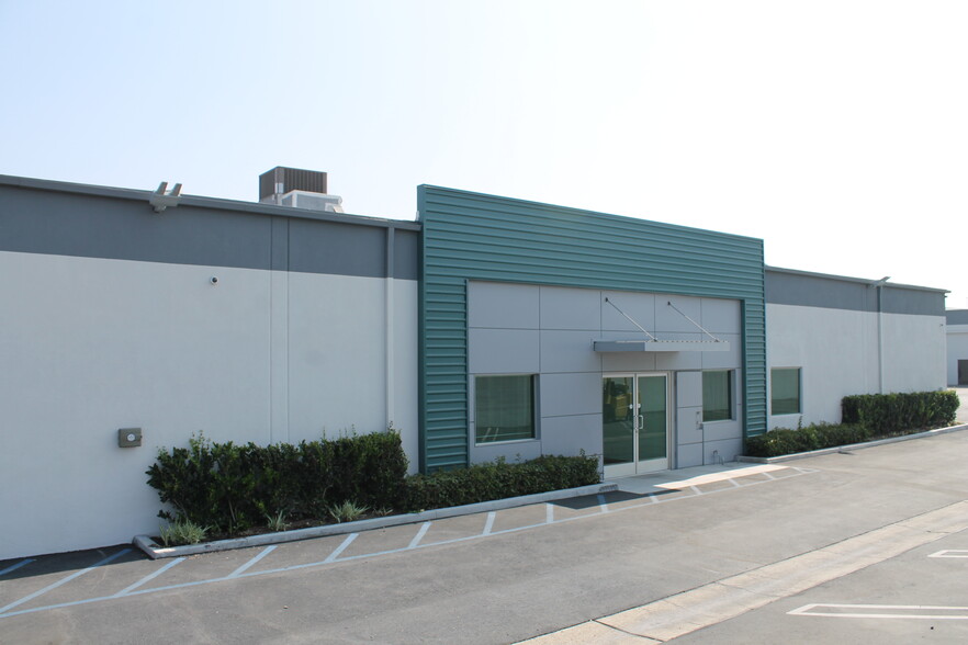 Primary Photo Of 3120 W Central Ave, Santa Ana Warehouse For Lease