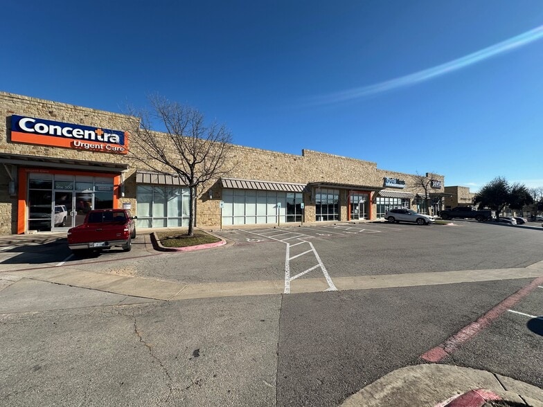 More Photos Of 10001 S IH-35, Austin Unknown For Lease