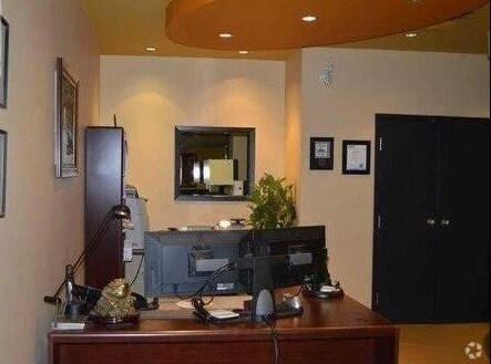 More Photos Of 275 Renfrew Dr, Markham Office For Lease