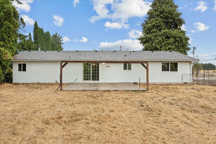 More Photos Of 941 Beaver Creek Rd, Aumsville Industrial For Sale