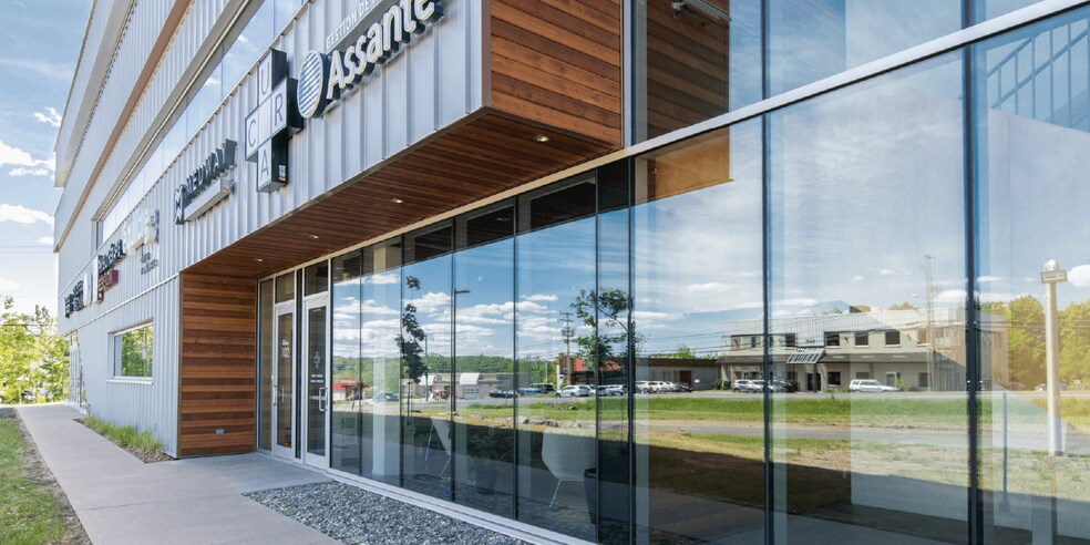 More Photos Of 809 Rte Des Rivières, Lévis Medical For Lease