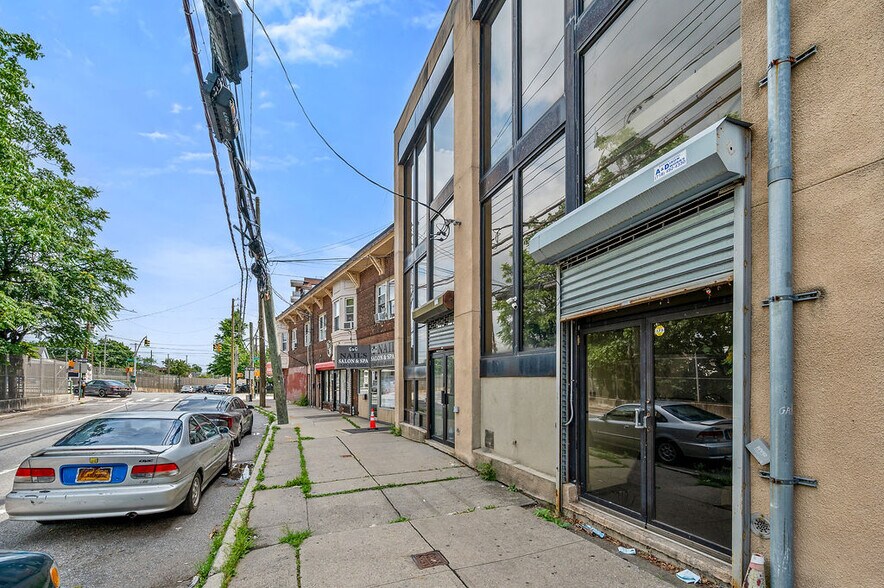More Photos Of 1142A S Railroad Ave, Staten Island Office For Sale