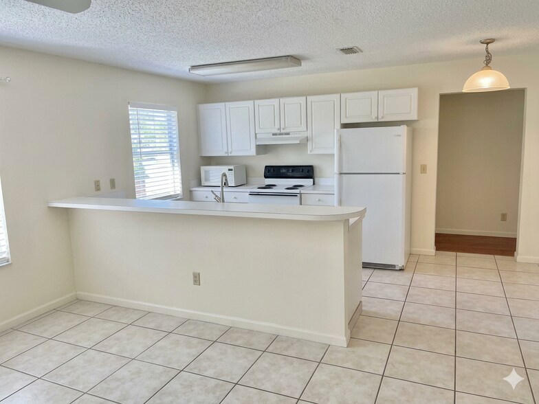 More Photos Of 621 NE 3rd Ave, Delray Beach Office For Sale