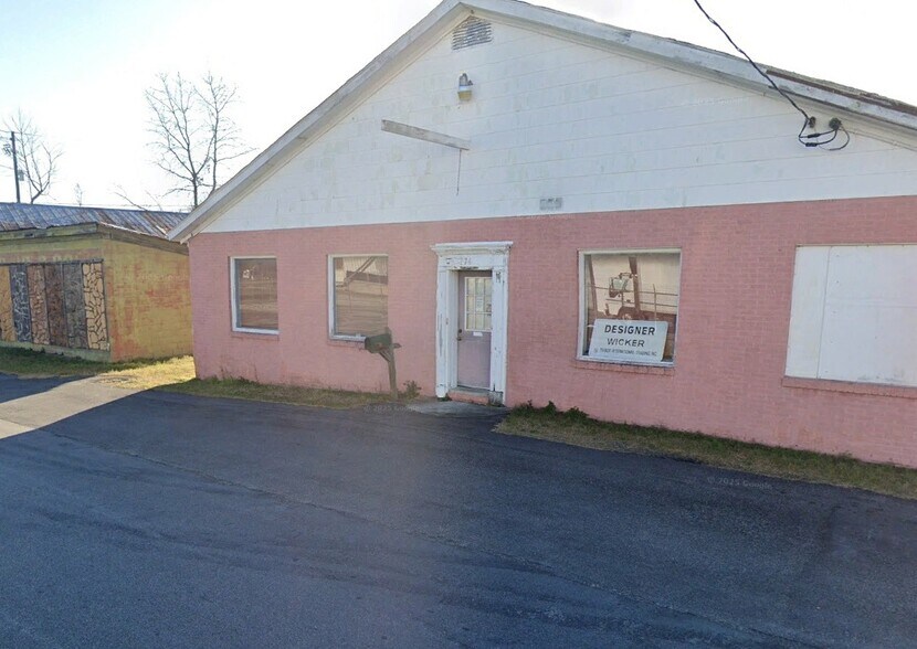 More Photos Of 210 Dukes St, Orangeburg Warehouse For Sale