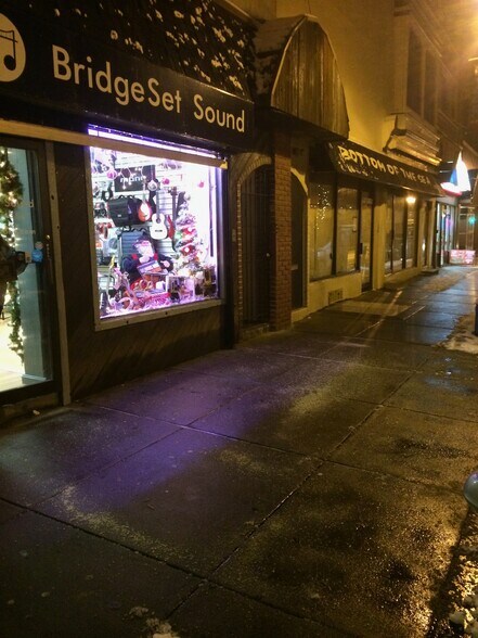 More Photos Of 710 South St, Philadelphia Storefront Retail Residential For Lease
