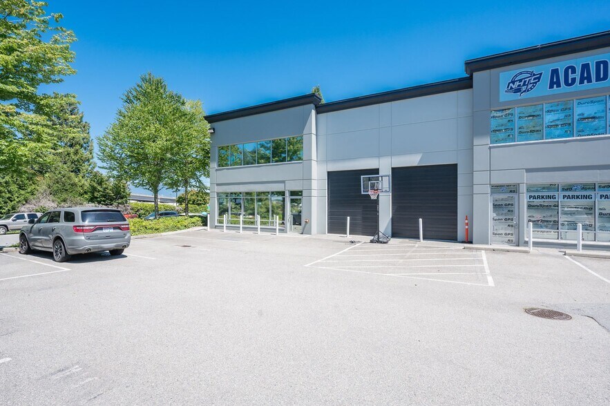 Primary Photo Of 9770 196 A St, Langley Twp Showroom For Lease