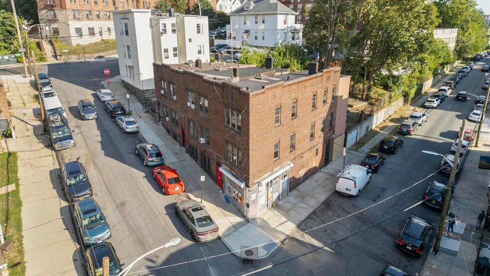More Photos Of 127-131 Highland Ave, Yonkers Apartments For Sale