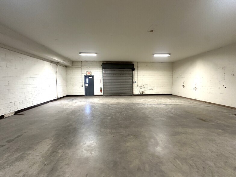 More Photos Of 5107 N Macarthur Blvd, Oklahoma City Freestanding For Lease