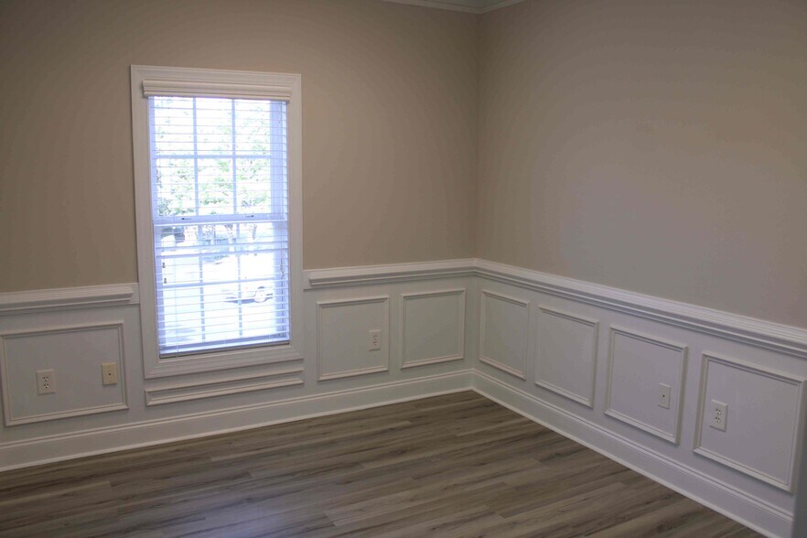 More Photos Of 8321 Six Forks Rd, Raleigh Office For Lease