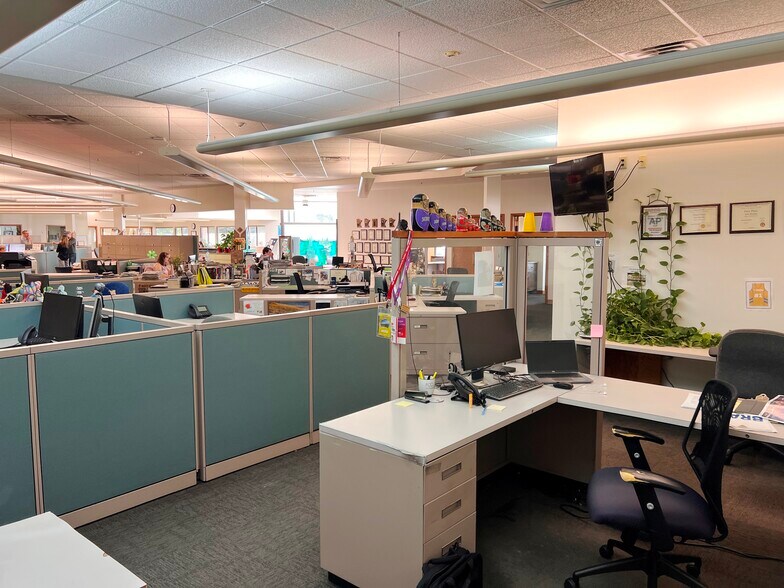 More Photos Of 506 James St, Brainerd Warehouse For Sale