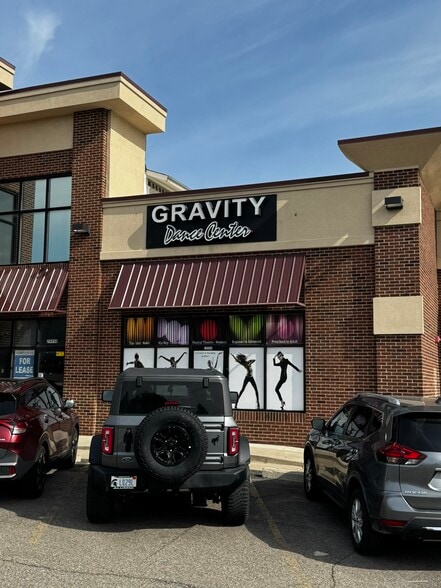 More Photos Of 29950-29970 W 12 Mile Rd, Farmington Hills Storefront Retail Office For Lease