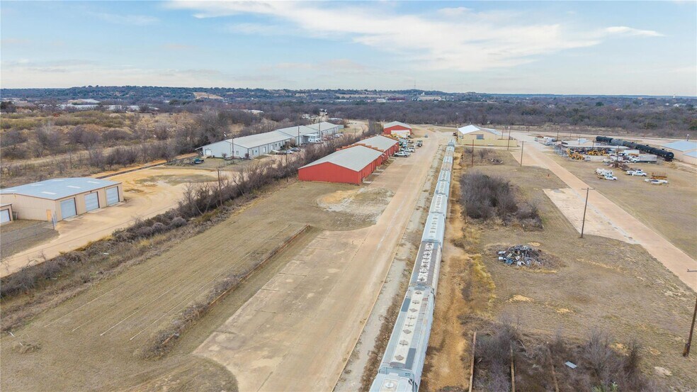 More Photos Of 1403 Blake Dr, Brownwood Warehouse For Sale