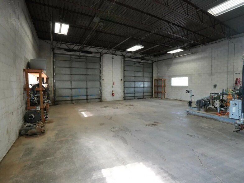 More Photos Of 103 1st St W, Williston Flex For Sale