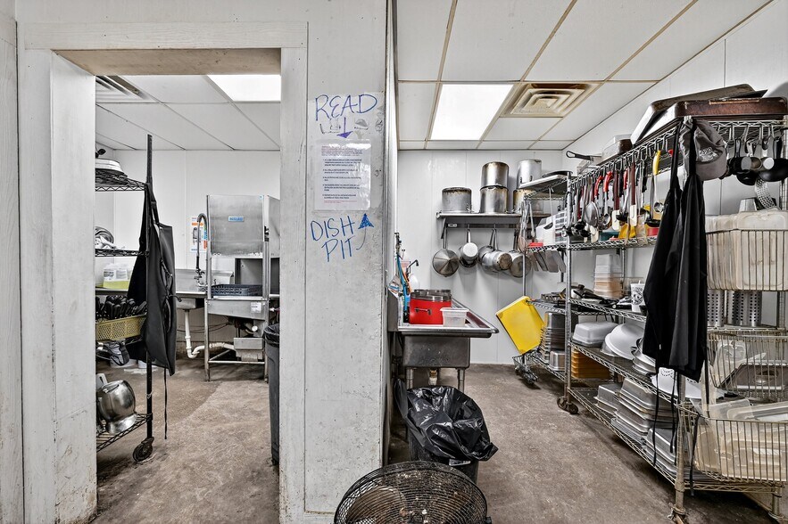 More Photos Of 301 N 1st St, Madill Restaurant For Sale