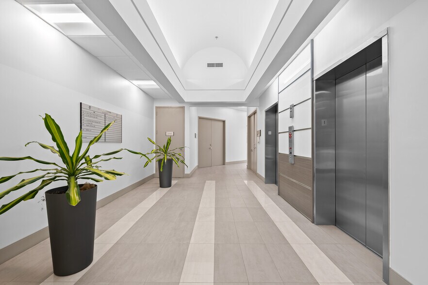 More Photos Of 4800 N Federal Hwy, Boca Raton Medical For Sale