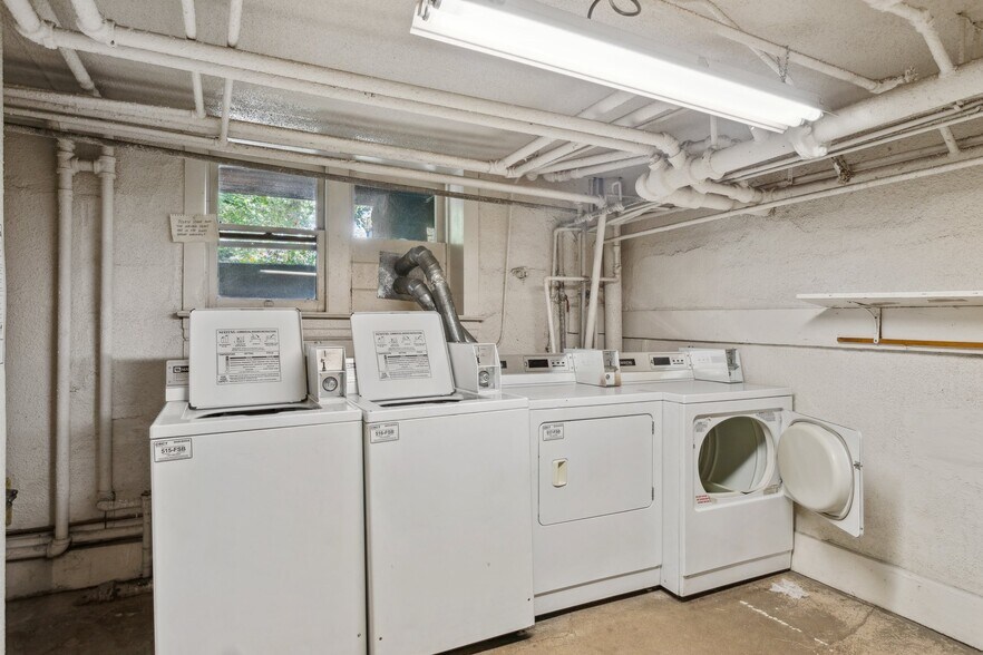 More Photos Of 1215 N Nevada Ave, Colorado Springs Apartments For Sale