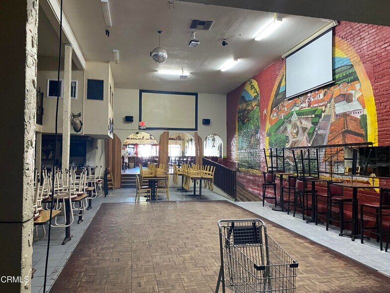 More Photos Of 974 E Main St, Santa Paula Restaurant For Sale