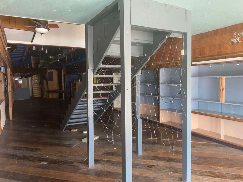 More Photos Of 119 W Houston St, Linden Freestanding For Sale