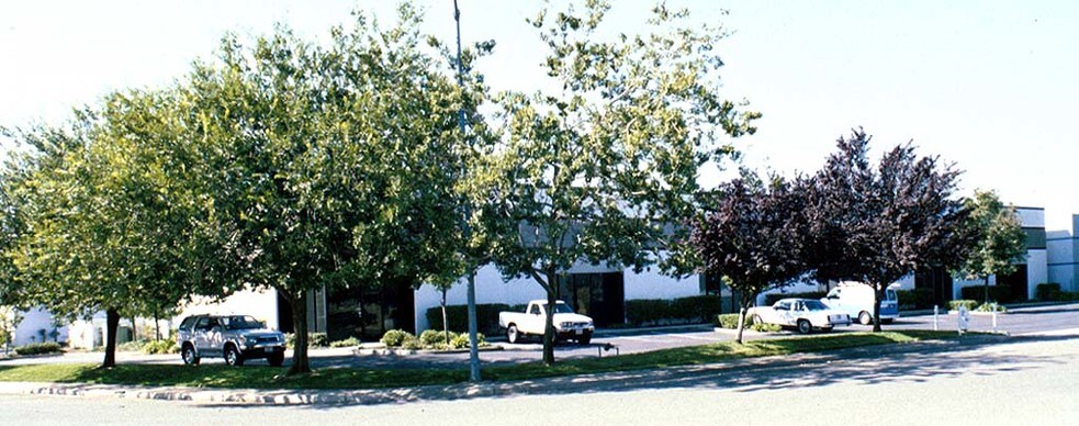 More Photos Of 3350 Monier Cir, Rancho Cordova Flex For Lease