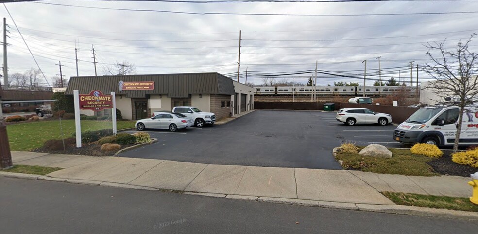 Primary Photo Of 65 John St, Babylon Warehouse For Sale