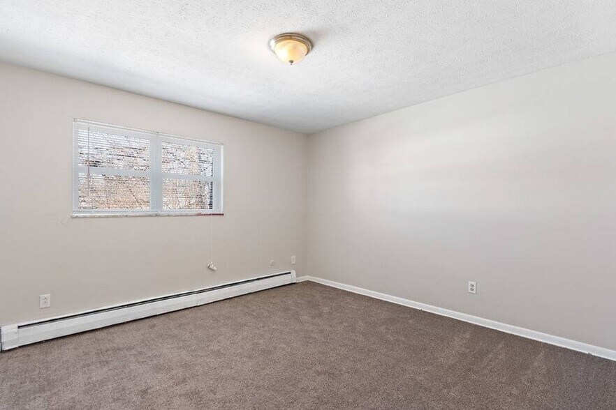 More Photos Of 2373 Belcher Dr, Columbus Apartments For Sale