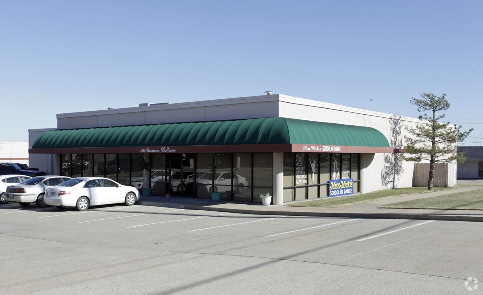 Primary Photo Of 10207 E 61st St, Tulsa Research And Development For Lease