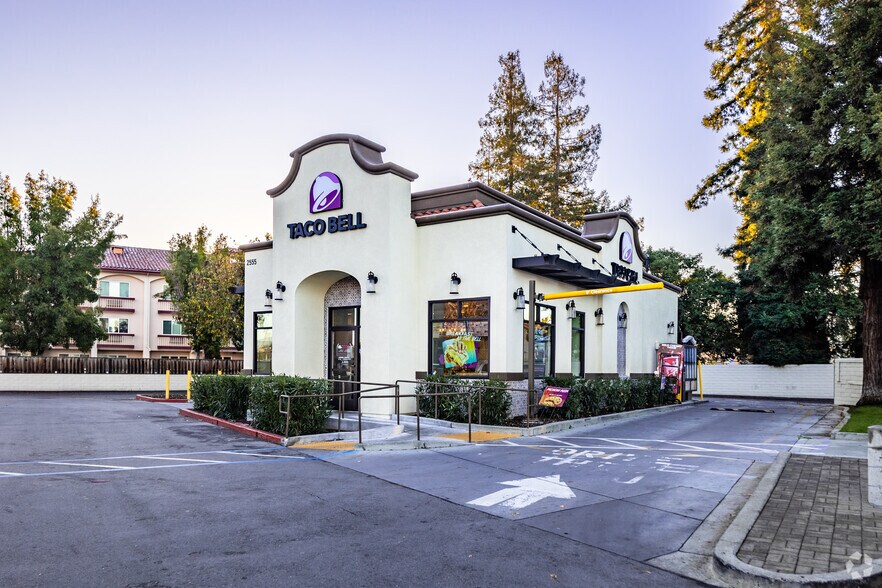 More Photos Of 2555-2615 The Alameda, Santa Clara Storefront For Sale