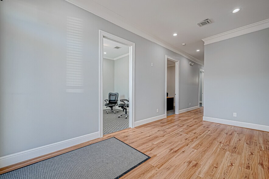 More Photos Of 18514 Green Land Way, Houston Medical For Lease