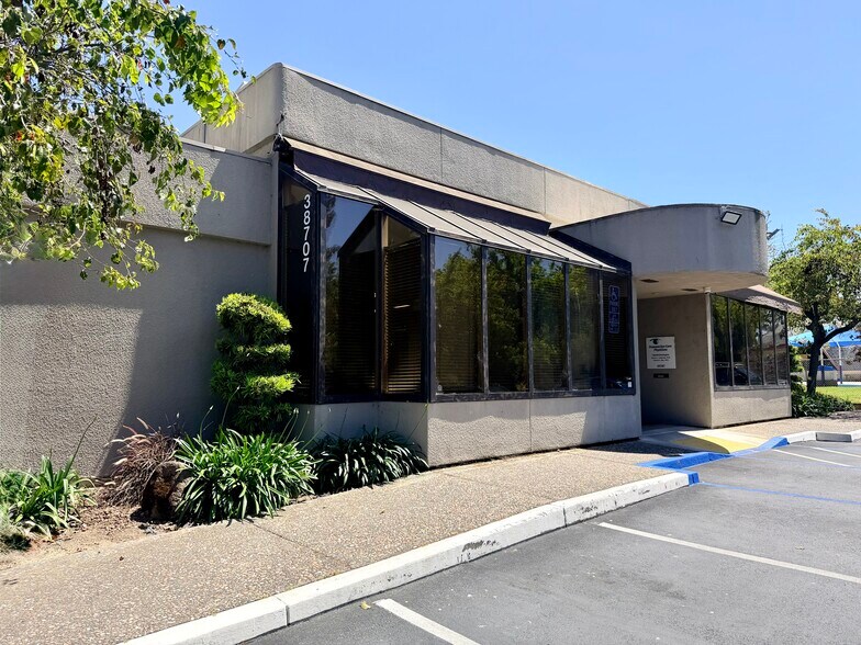 More Photos Of 38707 Stivers St, Fremont Medical For Sale