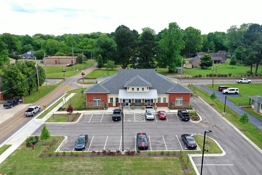 More Photos Of 6225 Greenlee St, Arlington Office For Sale
