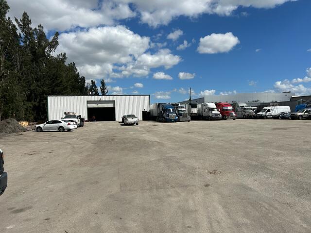 Primary Photo Of 4701 Oakes Rd, Davie Industrial For Lease