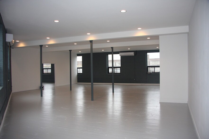 More Photos Of 28-44 Borden Ave, Long Island City Warehouse For Sale