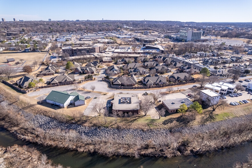 More Photos Of 6940 S Utica Ave, Tulsa Office For Sale