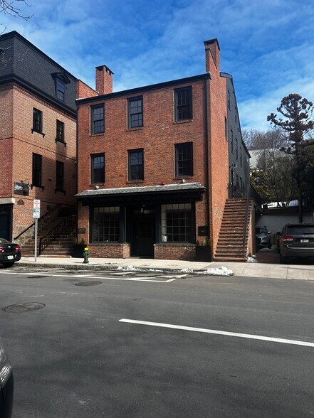 More Photos Of 320 S Main St, Providence Loft Creative Space For Lease