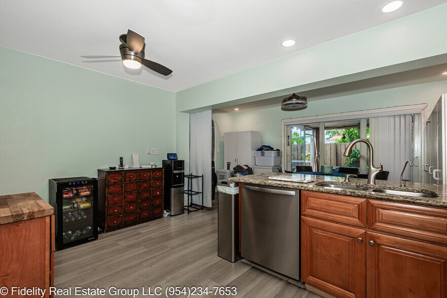 More Photos Of 1425 Ne 55th St, Fort Lauderdale Specialty For Sale