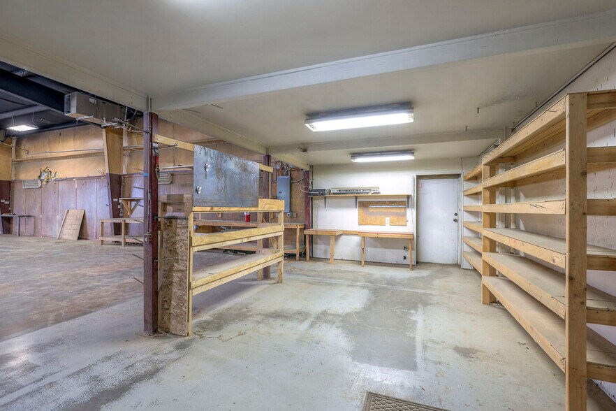 More Photos Of 17321 County Road 41, Archie Manufacturing For Sale