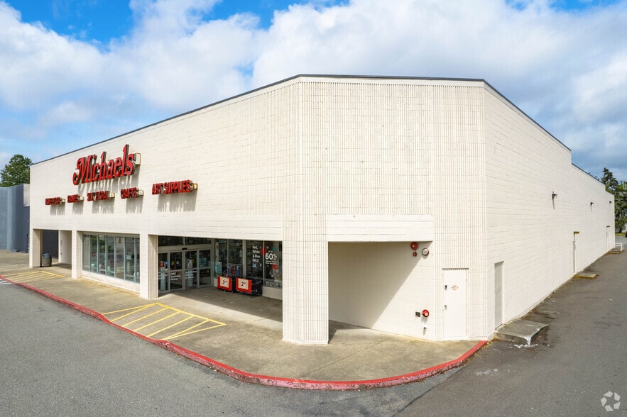 More Photos Of 1201-1605 SE Everett Mall Way, Everett Freestanding For Sale