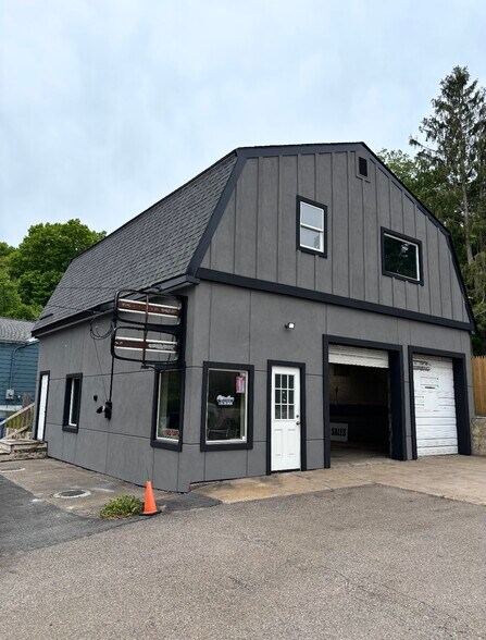 Primary Photo Of 1198 West St, Wrentham Auto Repair For Lease