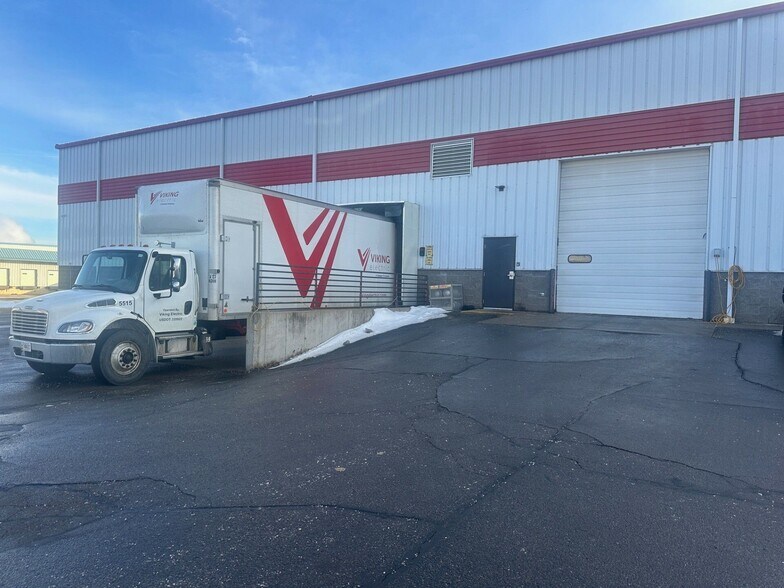 More Photos Of 320 Lundin Blvd, Mankato Warehouse For Lease