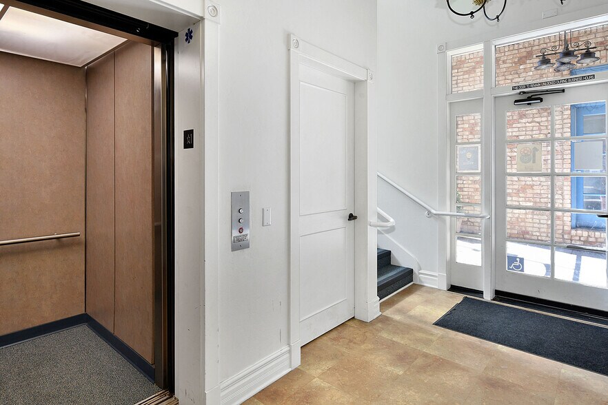 More Photos Of 100 Union St, Nevada City Office For Sale