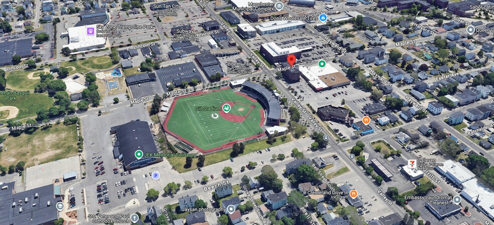 More Photos Of 228 Maple St, Manchester Office For Sale