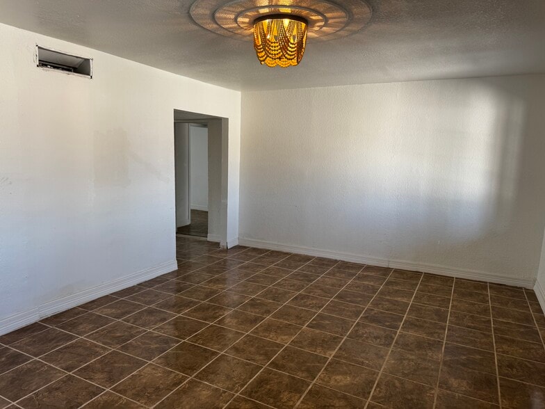 More Photos Of 11601 Valle Bajo Rd, Socorro Apartments For Sale