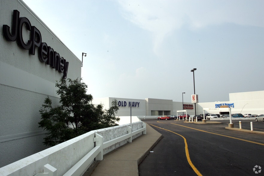 More Photos Of 1 Walden Galleria, Buffalo General Retail For Lease